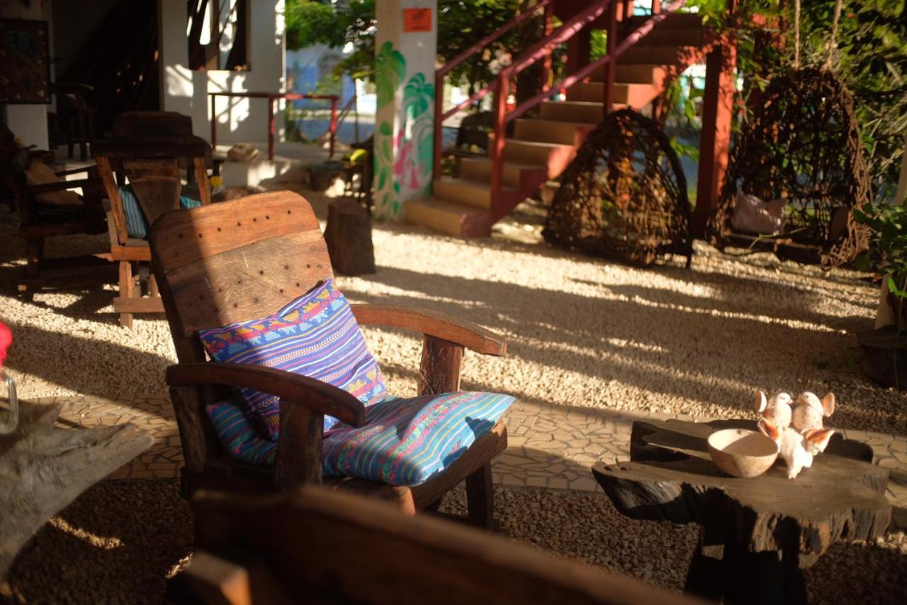 Near Lake Hostal Bacalar Esterno foto