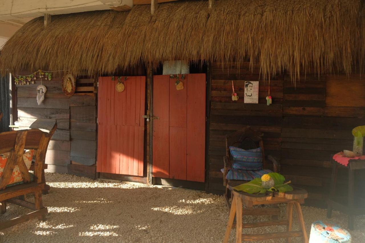 Near Lake Hostal Bacalar Esterno foto