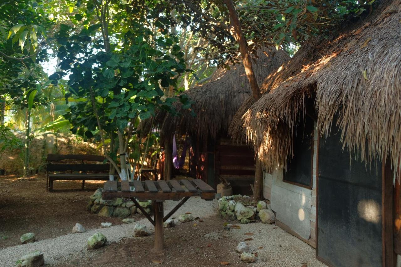Near Lake Hostal Bacalar Esterno foto