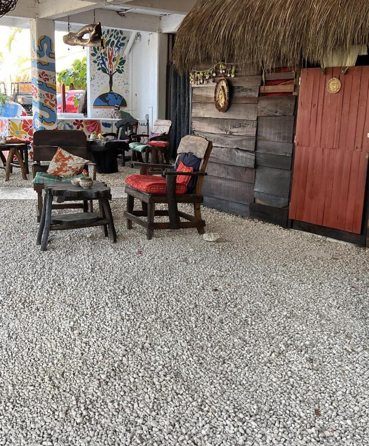 Near Lake Hostal Bacalar Esterno foto